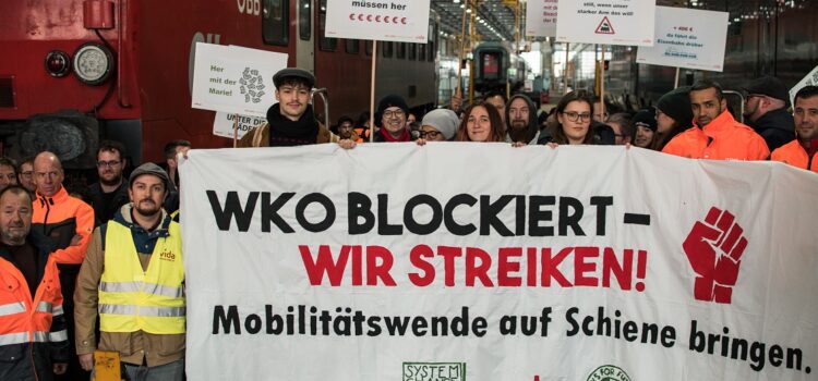 Solidarität mit Eisenbahner:innen-Streiks: Gewerkschaft vida lädt Klimabewegung zu Streikversammlung ein